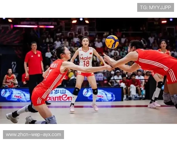 中国女排快攻配合打得行云流水
